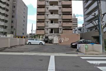 敷地内駐車場(屋外平面式)