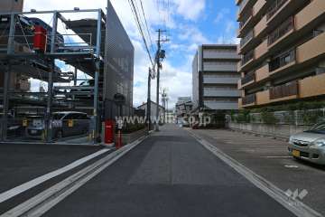 敷地南東側の前面道路