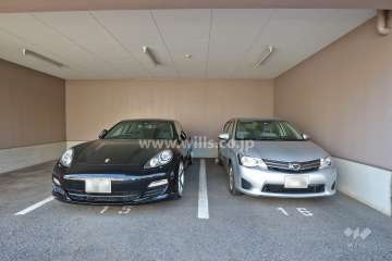 敷地内駐車場（屋内平面式）