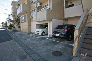 敷地内駐車場(屋外平面式)