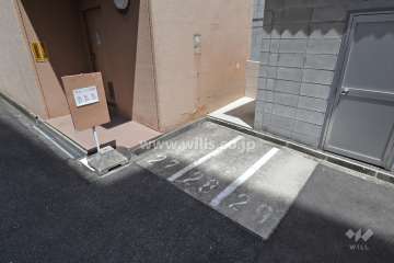 来客用バイク置き場
