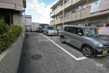 敷地内駐車場(屋外平面式)