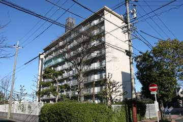 鳴海西団地1号棟