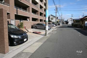 敷地内駐車場（屋外平面式）