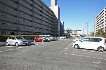 敷地内駐車場(屋外平面式)