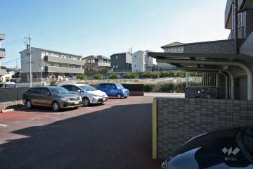 敷地内駐車場(屋外平面式)