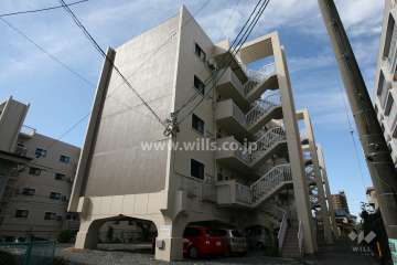 島田東団地B棟の外観（北西側から）