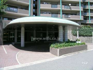 車寄せのあるエントランス