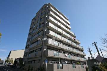 サンマンションアトレ黒沢台の外観（南西側から）