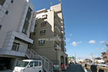 ライオンズマンション左京山第5の外観(北東側から)