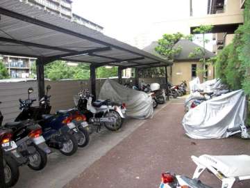 バイク、自転車置き場