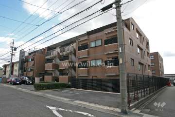 ネオグランデ鹿山北棟の外観(北東側から)