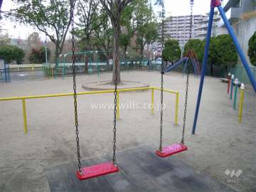 敷地北側に隣接する公園