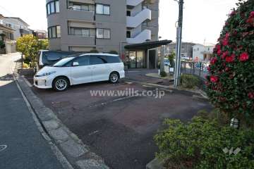 敷地内駐車場(屋外平面式)