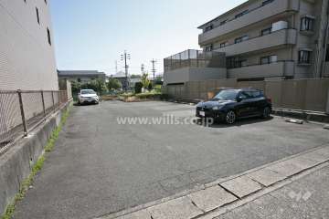 敷地内駐車場(屋外平面式)