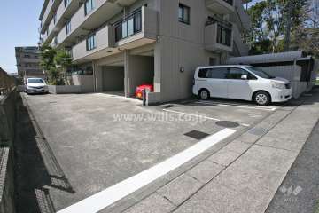 敷地内駐車場(屋外平面式)