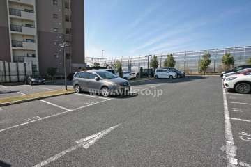 敷地内駐車場（屋外平面式）