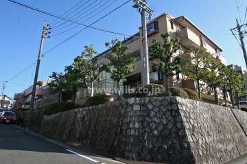 ラビデンス松ヶ根N館の外観（北西側から）