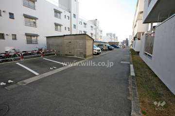 敷地内駐車場（屋外平面式）
