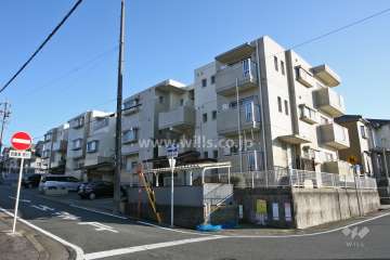 ユニーブルマンション松が根台の外観(北西側から)