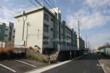 第2鳴海おお根住宅2号棟の外観(北東側から)