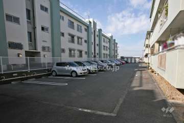 敷地内駐車場(屋外平面式)