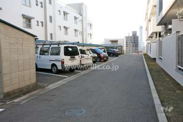 敷地内駐車場（屋外平面式）