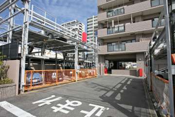駐車場出入口