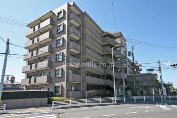 ライオンズマンション平手の外観(北東側から)