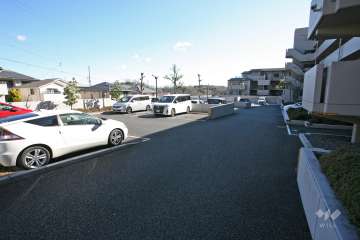 敷地内駐車場（屋外平面式）