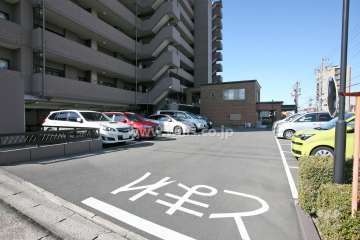 敷地内駐車場（屋外平面式）