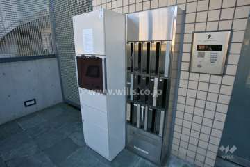 宅配ボックスと共用ポスト