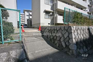 敷地出入り口