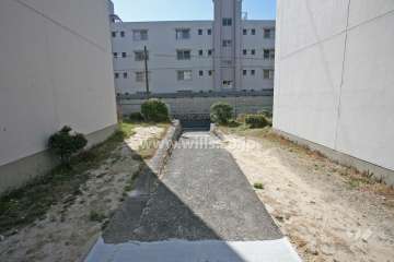 敷地内通路(西側)
