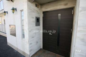 北側エントランス