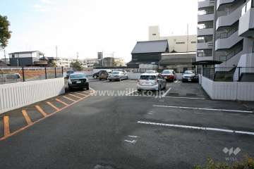 敷地内駐車場（屋外平面式）