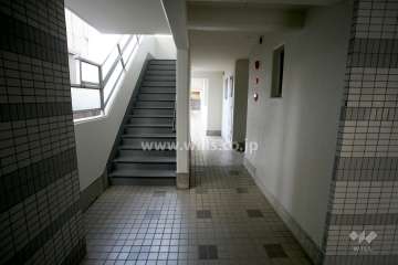共用階段と共用通路