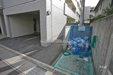 ゴミ置き場