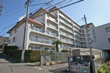 日商岩井鳴海ハイツの外観(南西側から)