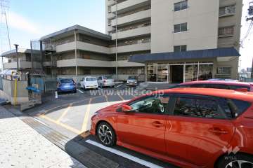敷地内駐車場（屋外平面式）