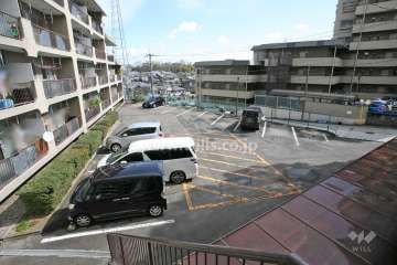 敷地内駐車場（屋外平面式）