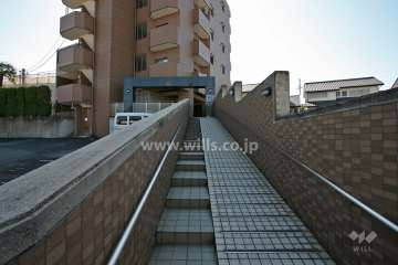 エントランスアプローチ