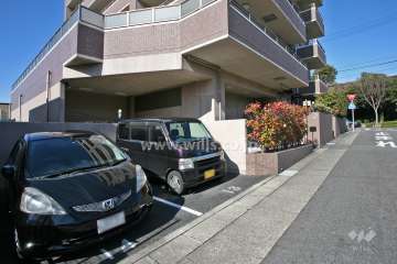 敷地内駐車場(屋外平面式)