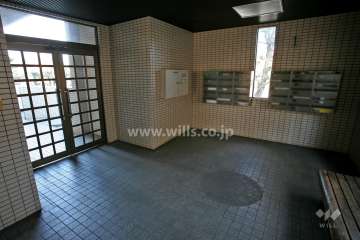 エントランス(共用ポスト)