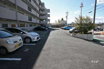 敷地内駐車場(屋外平面式)