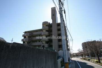 ダイアパレス滝ノ水中央公園（北側から）