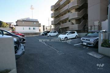 敷地内駐車場（屋外平面式）