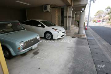 敷地内駐車場（屋内平面式）