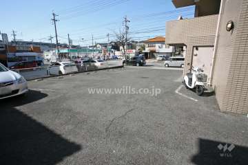 敷地内駐車場（屋外平面式）