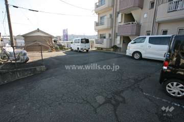 敷地内駐車場（屋外平面式）